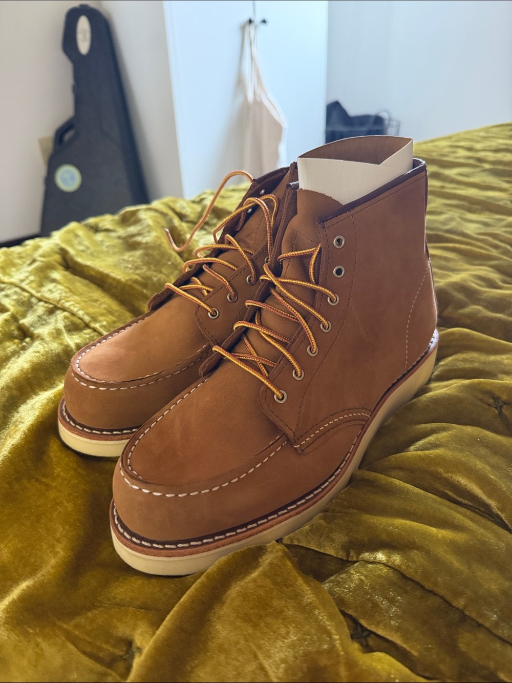 Brand New Women’s Red Wing Suede Short Boots